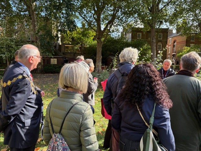 Lord Mayor and Paddington Gardens